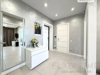Продаж 3к квартири 85 кв. м на вул. Метрологічна 52 • ID 348