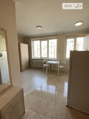 Продаж 1к квартири 23 кв. м на вул. Академіка Корольова 2 •