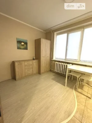 Продаж 1к квартири 23 кв. м на вул. Академіка Корольова 2 •