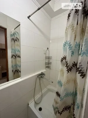 Продаж 1к квартири 23 кв. м на вул. Академіка Корольова 2 •