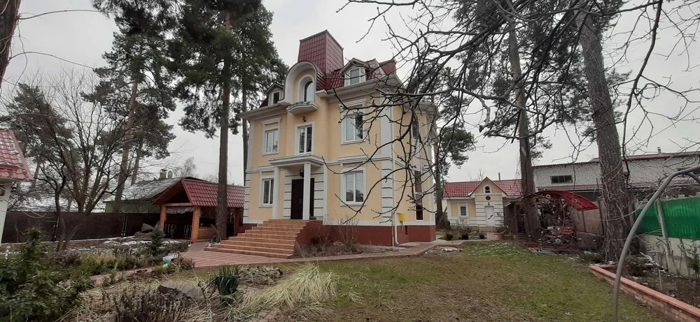 Будинок Домоволодіння