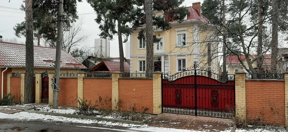 Будинок Домоволодіння