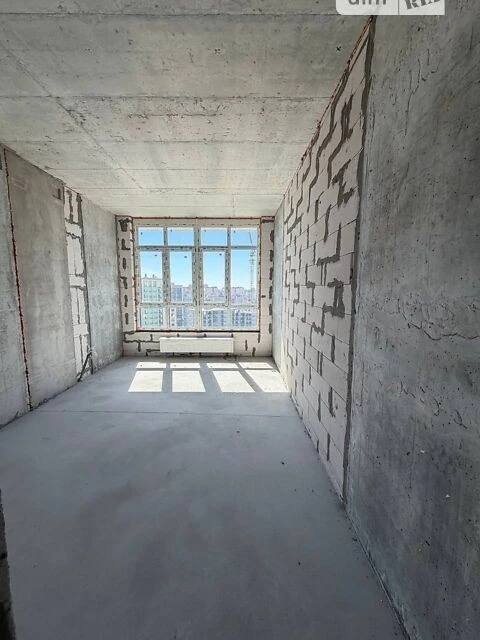 Продаж 1к квартири 47 кв. м на вул. Михайла Максимовича 32В
