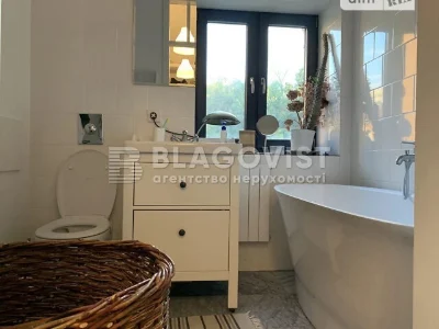 Продаж 2к квартири 53 кв. м на пров. Музейний 8Б • ID 348451