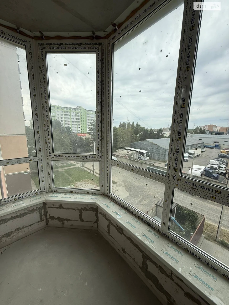 Продаж Квартира Виставка