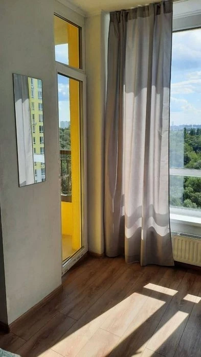 Генератор. Укриття. Підземний паркінг. Раді домашнім улюблен