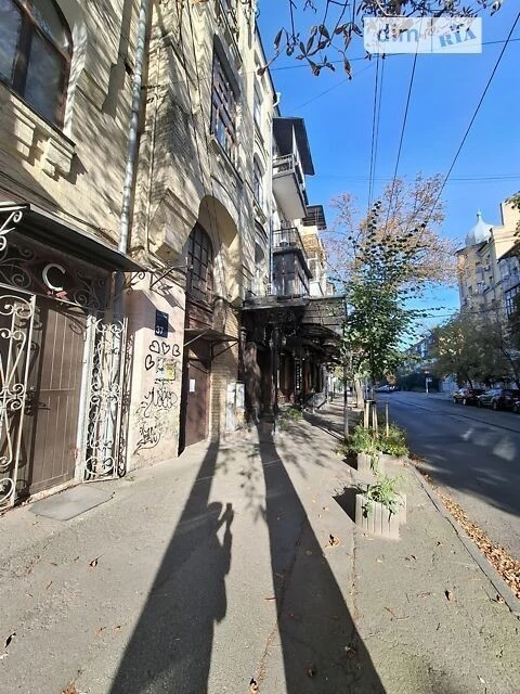 Продаж 2к квартири 48 кв. м на вул. Костянтинівська 37 • ID
