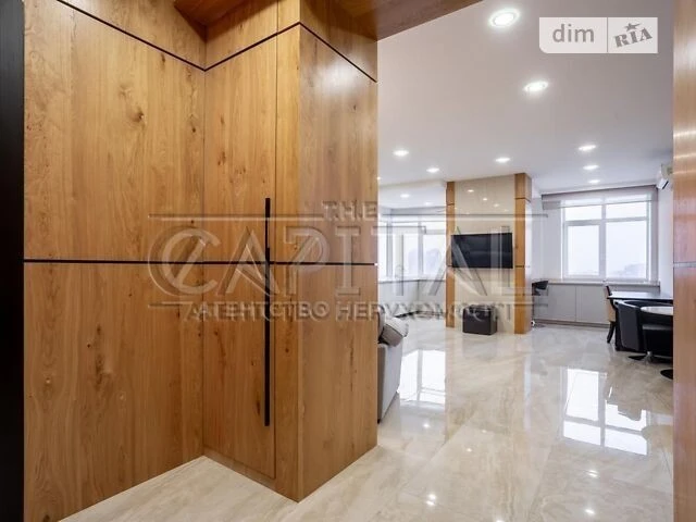 Продаж 3к квартири 100 кв. м на вул. Лесі Українки 7А • ID 3