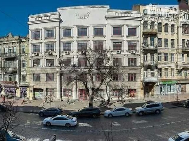 Sale of 3-room apartment 97 sq. m on Bogdana Khmelnytskyi St. (V