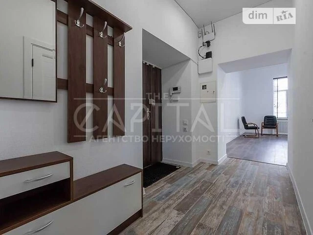 Sale of 3-room apartment 97 sq. m on Bogdana Khmelnytskyi St. (V