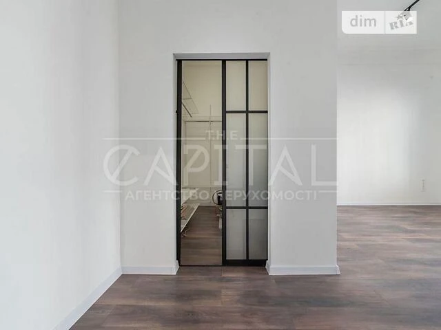 Sale of 3-room apartment 97 sq. m on Bogdana Khmelnytskyi St. (V