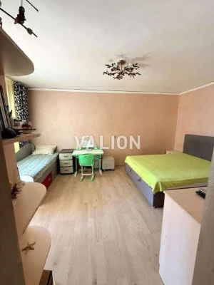 Продаж 3-к квартири вул. Екстер Олександри 14