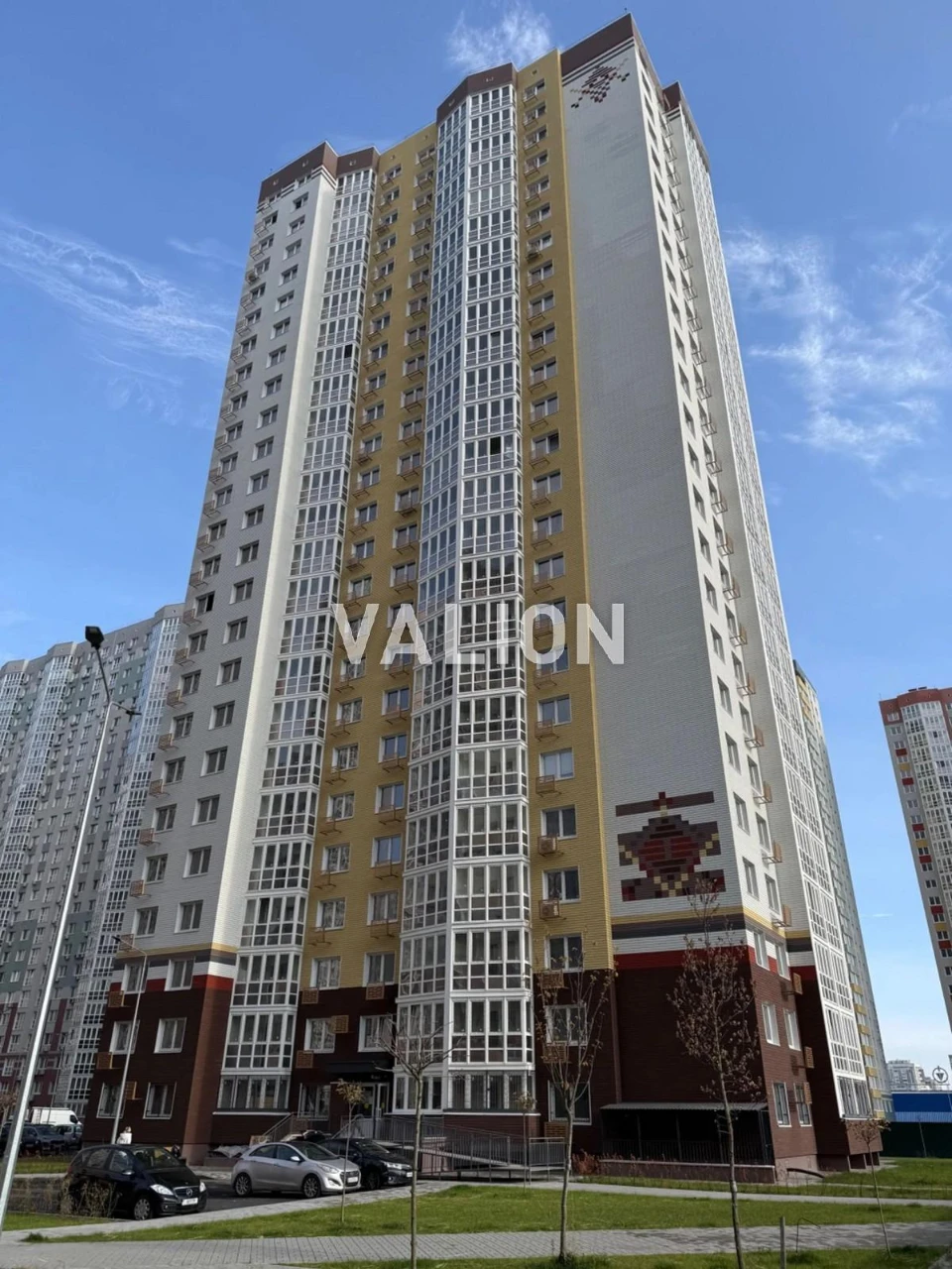 Продаж 1-к квартири вул. Гмирі 20б
