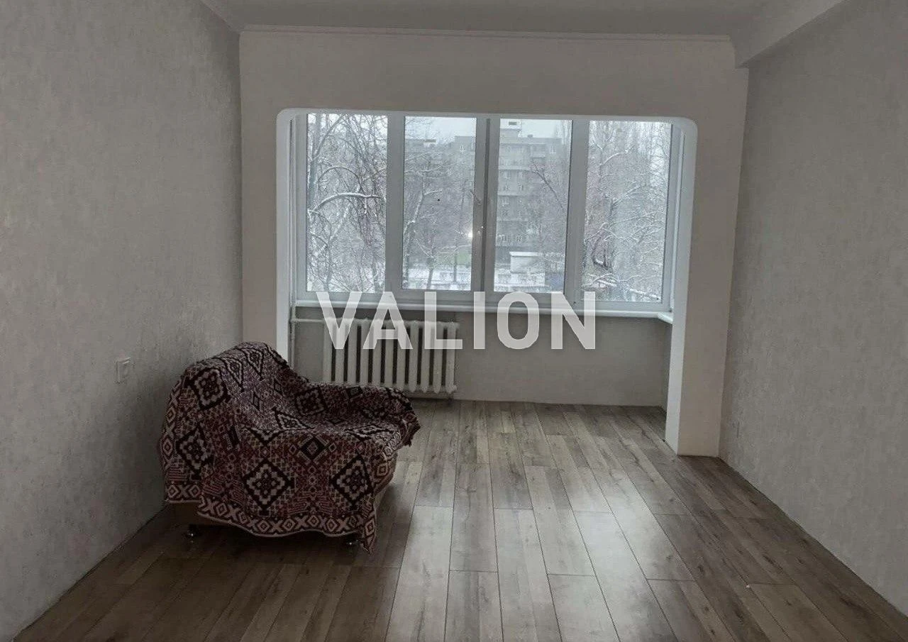 Продаж 2 кімн. Березняківська 14 а. метро Лівобережна.
