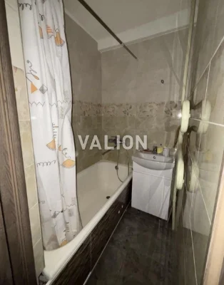 Продаж 2 кімн. Березняківська 14 а. метро Лівобережна.