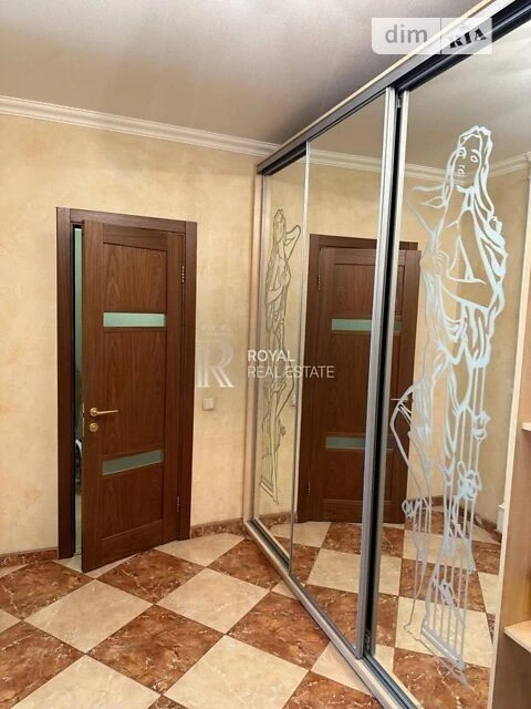 Продаж 8к квартири 85 кв. м на наб. Дніпровська 19 • ID 3485