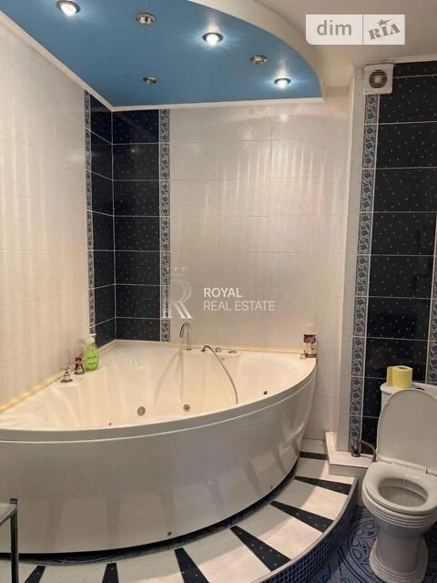 Продаж 8к квартири 85 кв. м на наб. Дніпровська 19 • ID 3485