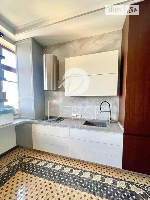 Продаж 3к квартири 145 кв. м на вул. Пирогова 6А • ID 348517
