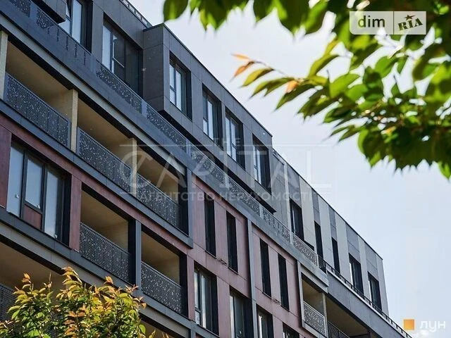 Продаж 2к квартири 74 кв. м на вул. Набережно-Рибальська дор