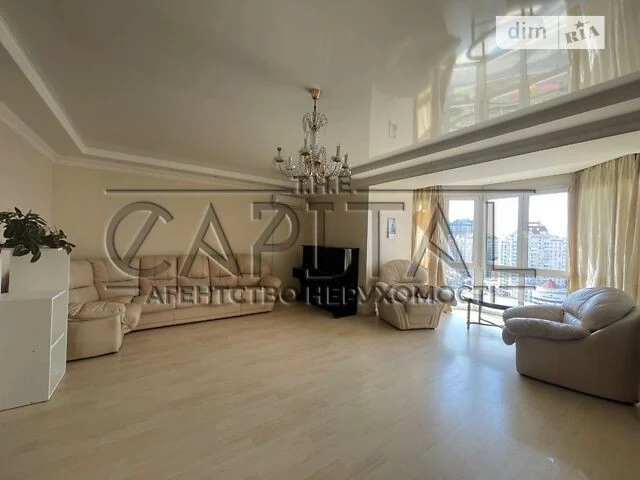 Продаж 3к квартири 115 кв. м на вул. пр-т Володимира Івасюка