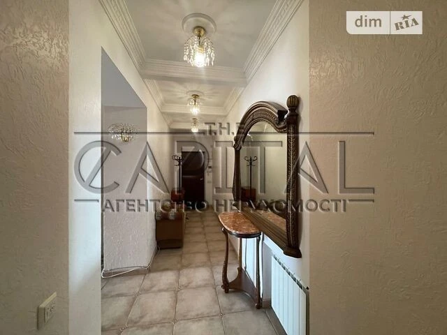 Продаж 3к квартири 115 кв. м на вул. пр-т Володимира Івасюка