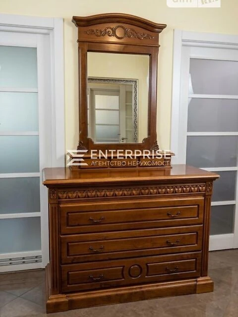 Продаж 1к квартири 52 кв. м на вул. Олевська 11 • ID 3485179