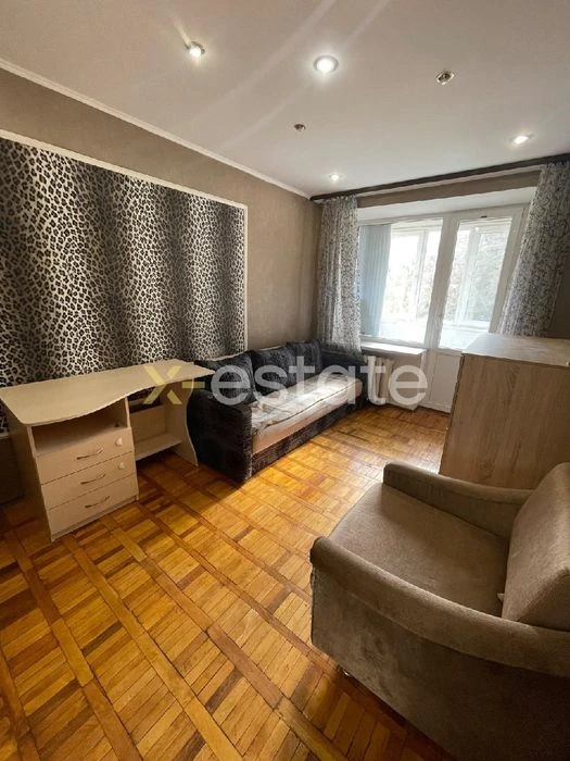 I am selling a two-room apartment in Ivan Kamyshev.