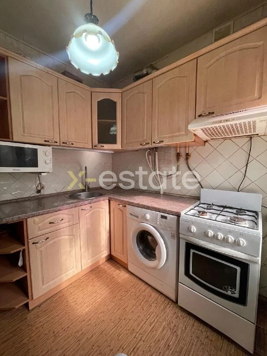 I am selling a two-room apartment in Ivan Kamyshev.