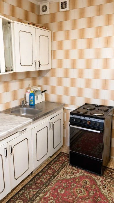 Продаж 1-к квартири ж/м Лівобережний 2, вул. Богомаза 192