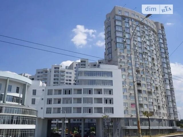 Продаж 1к квартири 45 кв. м на вул. пр-т Володимира Івасюка