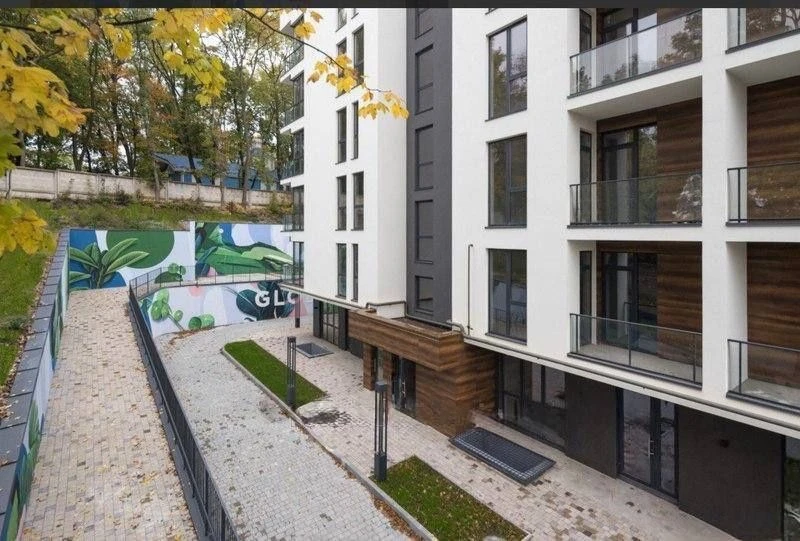 For sale 3-room apartment 85 m² 3/6c Mechnikova St. $350,000