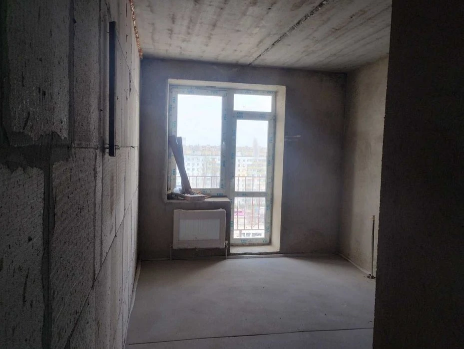 3 комн. квартира в кирпичном доме. Газовое отопление. Генера