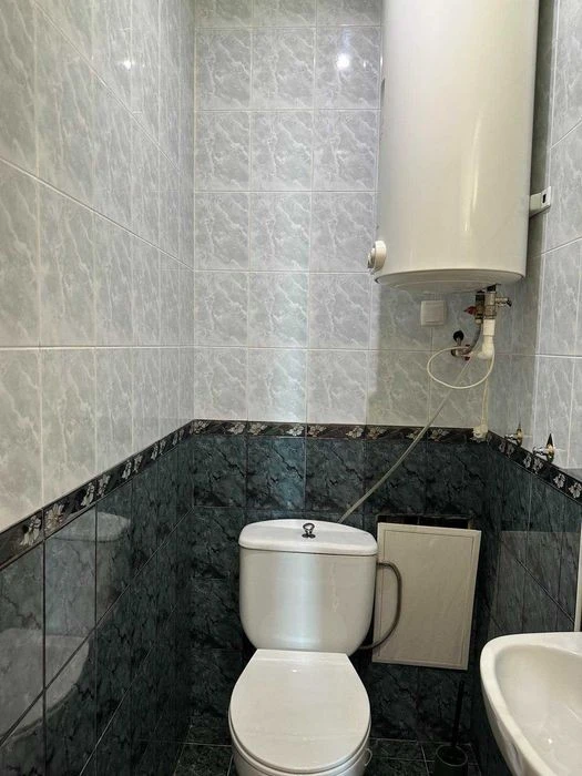 Pechersk, 6 Staronavodnytska St. Three-room apartment for sale