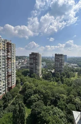 Pechersk, 6 Staronavodnytska St. Three-room apartment for sale