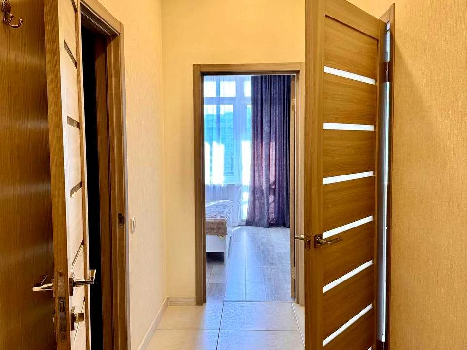 Apartment. Odesa, Valeria Samofalova St. (Kamanina), 16-A/