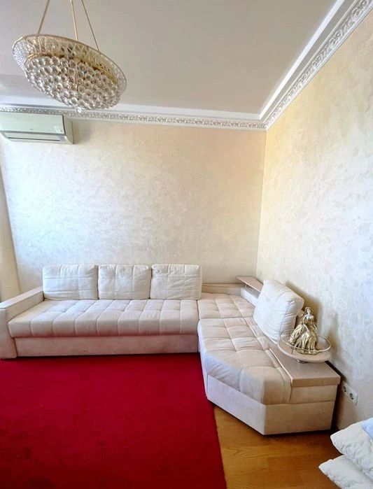 ЖК Фаворит. Ипподром. Продам 2к с ремонтом
