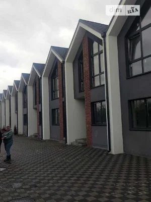 Продаж 2 поверхового таунхауса з ділянкою на 1 сотку, 93 кв.