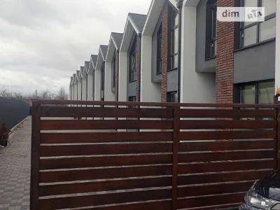 Продаж 2 поверхового таунхауса з ділянкою на 1 сотку, 93 кв.