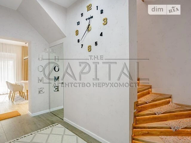 Продаж 2 поверхового будинку з ділянкою на 6 соток, 199 кв.