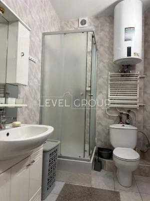 3K Yuriy Ilyenko (Melnykova) 74m renovated Metro Lukyanivs