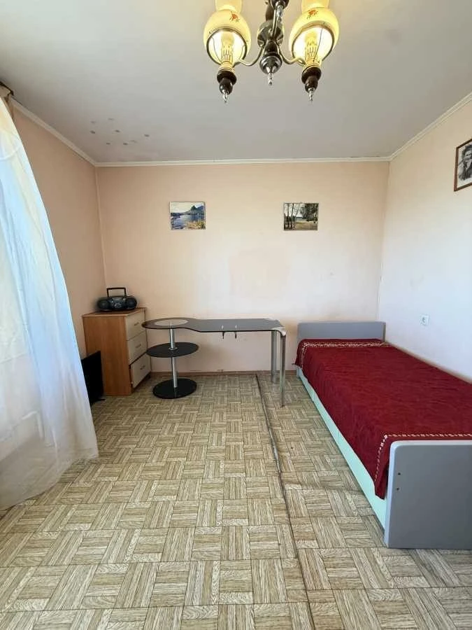 Продаж 3-кімнатної квартири 77 м², Азербайджанська вул., 16/