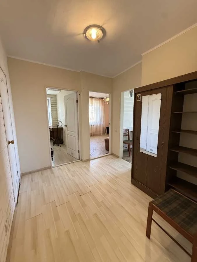 Продаж 3-кімнатної квартири 77 м², Азербайджанська вул., 16/
