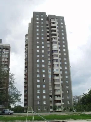 Продаж 3-кімнатної квартири 77 м², Азербайджанська вул., 16/