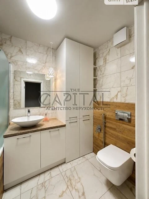 Продаж 3к квартири 92 кв. м на вул. Софії Русової 5 • ID 348
