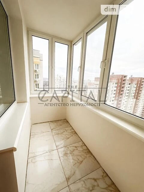 Продаж 3к квартири 92 кв. м на вул. Софії Русової 5 • ID 348