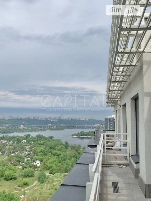 Продаж 5к квартири 180 кв. м на вул. Дніпровська наб. 16 • I