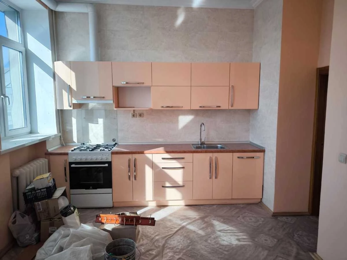 Продаж 5-кімнатної квартири 186 м², Пушкінська вул., 20А