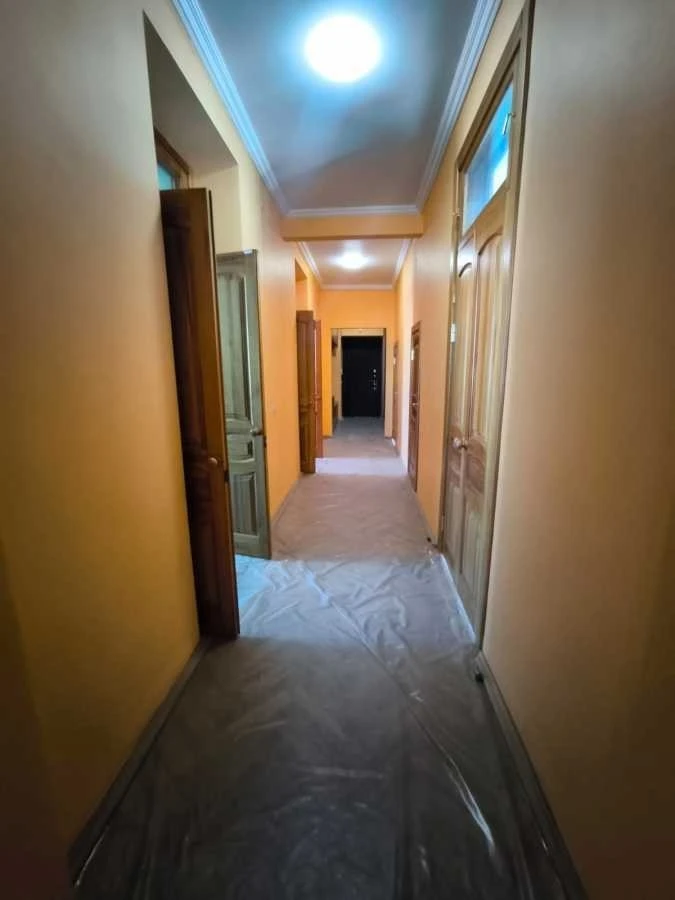 Продаж 5-кімнатної квартири 186 м², Пушкінська вул., 20А