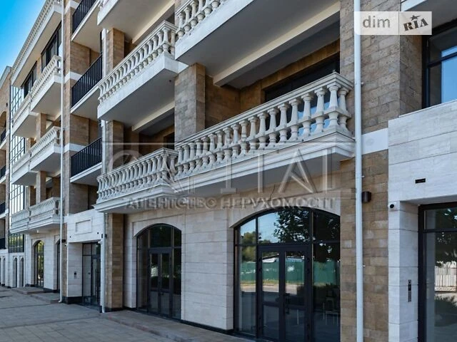 Продаж 3к квартири 347 кв. м на пер. Лук'яновський 2A • ID 3