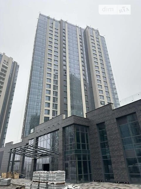 Продаж 2к квартири 76 кв. м на вул. Андрія Верхогляда ЧЕРГА